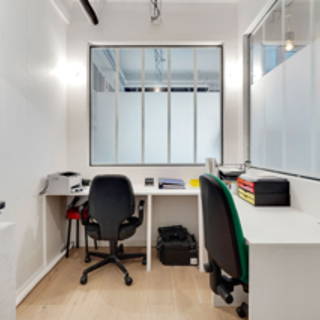 Bureau privé 8 m² 2 postes Coworking Rue de Paradis Paris 75010 - photo 1